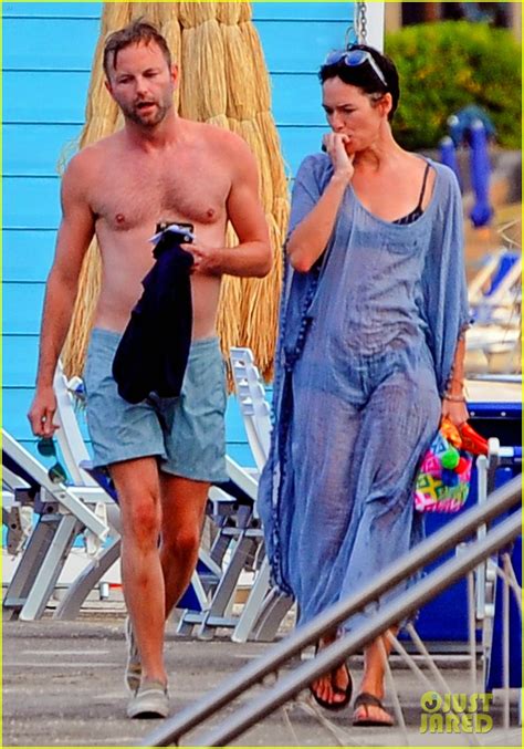 Game of Thrones Lena Headey Flashes Solid Abs in Bikini